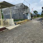 Rumah 2 Lantai Luas 120 Meter Dijual di Perumahan Grand Suroso Joyogrand Malang